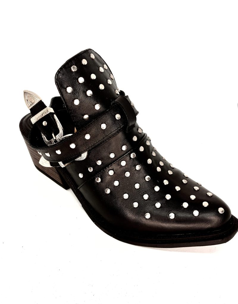 ZUECO CUERO /TACHAS - Imagen 4